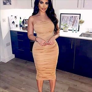 Gorgeous Ruched Dress 🔥